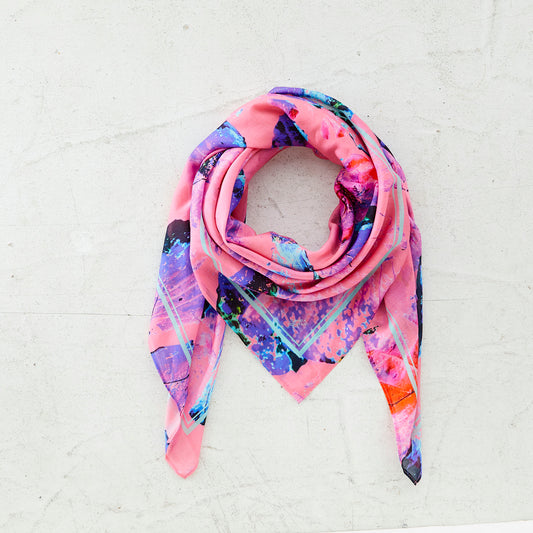 Scarf "German Hedge" by Sahra Tehrani